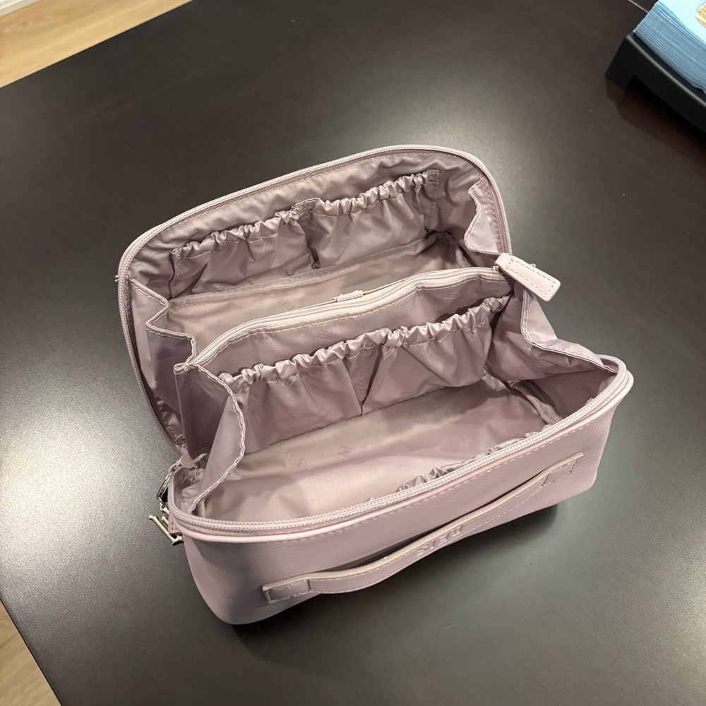 BEIS Wicked Pink Cosmetic Bag - Picture 3 of 8
